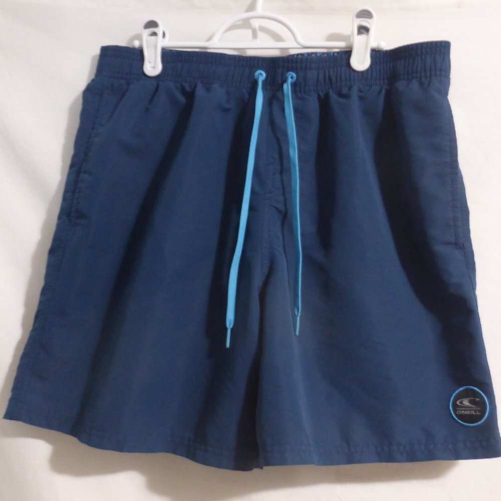 O'NEILL shorts, medium, stretchable elastic waistband, drawstring, pockets, GUC